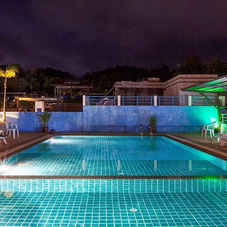 Larn Park Resortel Patong Екстер'єр фото