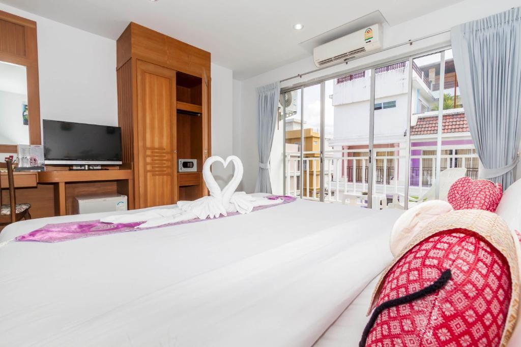 Larn Park Resortel Patong Номер фото