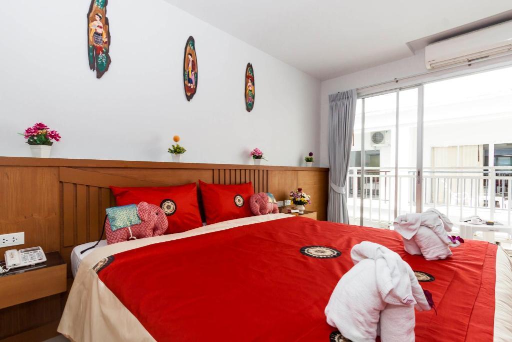 Larn Park Resortel Patong Номер фото