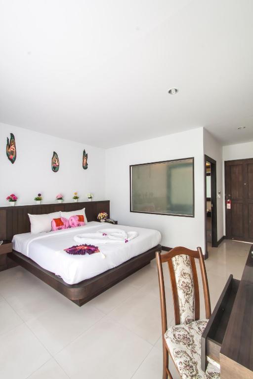 Larn Park Resortel Patong Номер фото