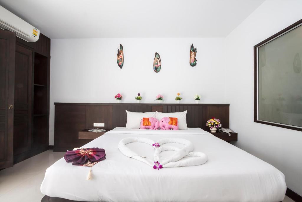 Larn Park Resortel Patong Номер фото