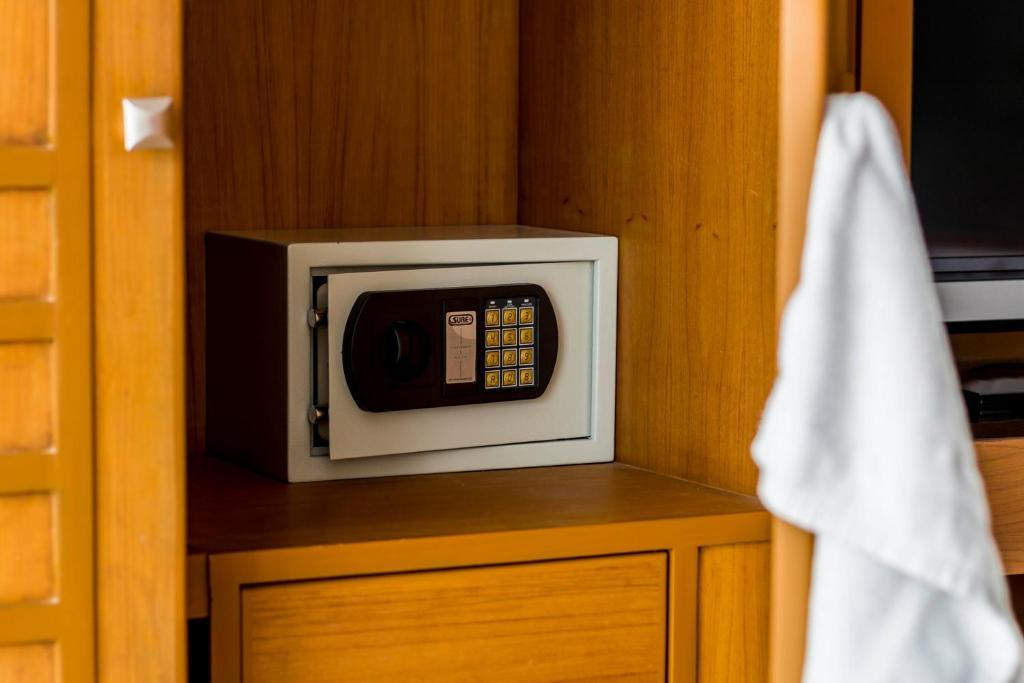 Larn Park Resortel Patong Номер фото