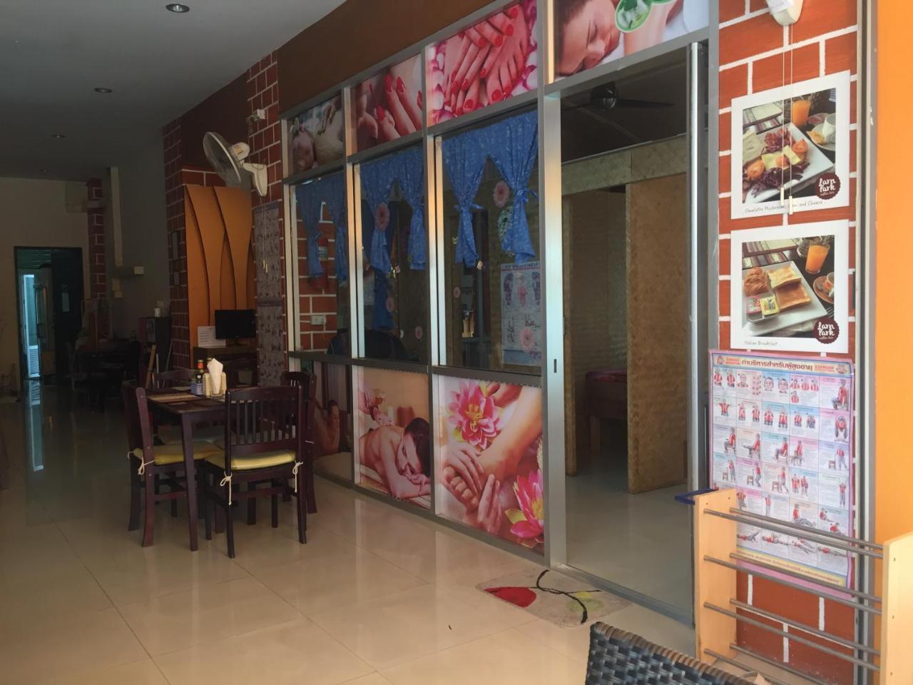 Larn Park Resortel Patong Екстер'єр фото