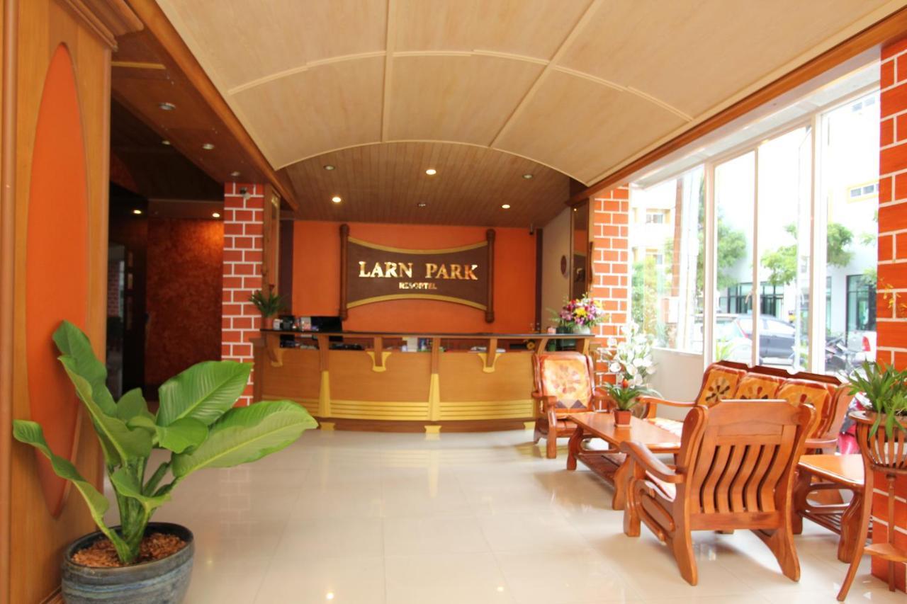 Larn Park Resortel Patong Екстер'єр фото